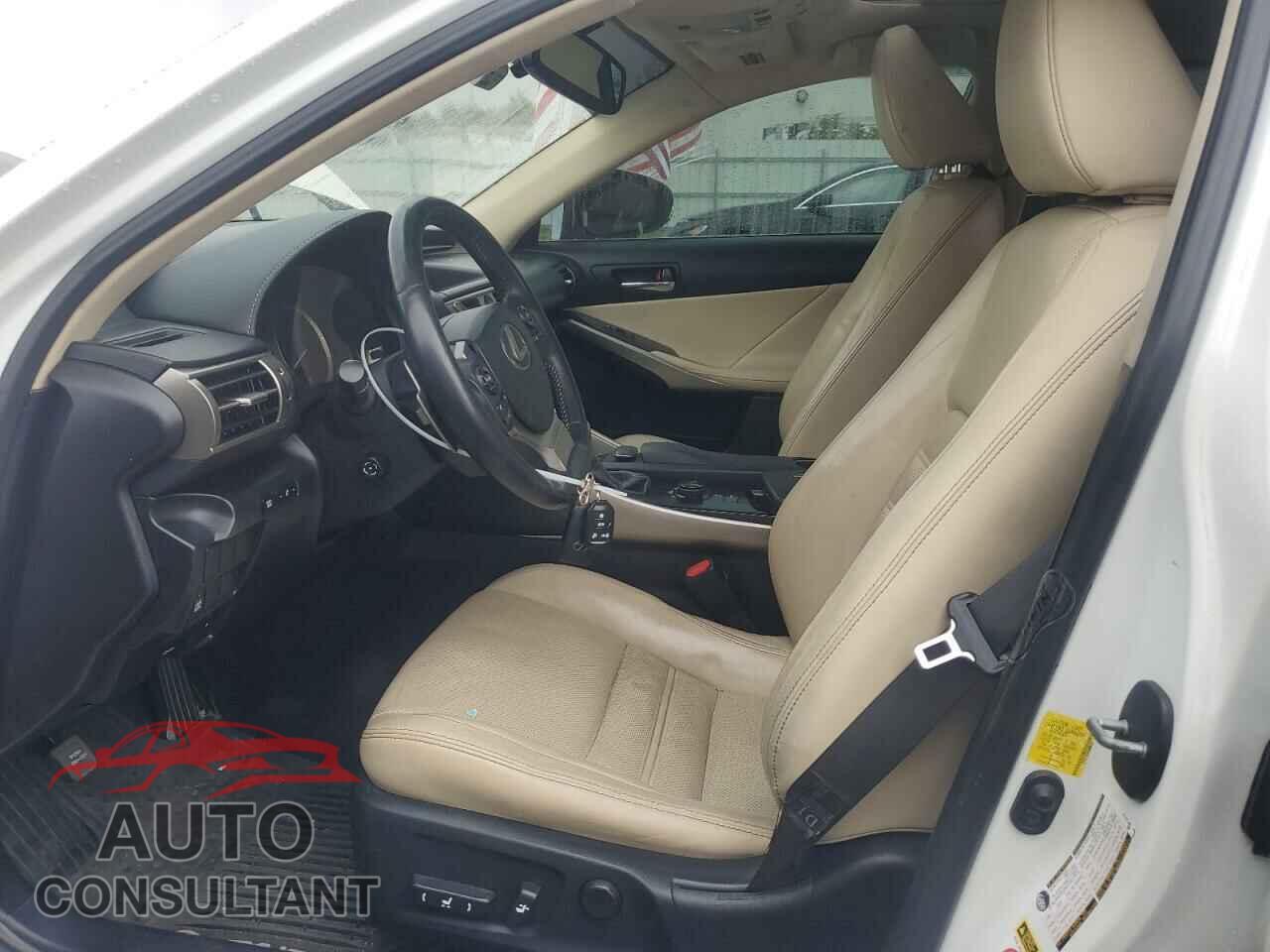 LEXUS IS 2014 - JTHCF1D24E5000539