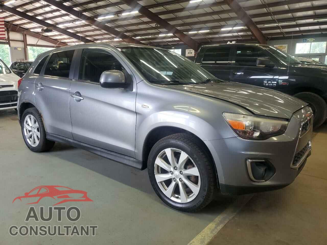 MITSUBISHI OUTLANDER 2013 - 4A4AR4AU2DE002000