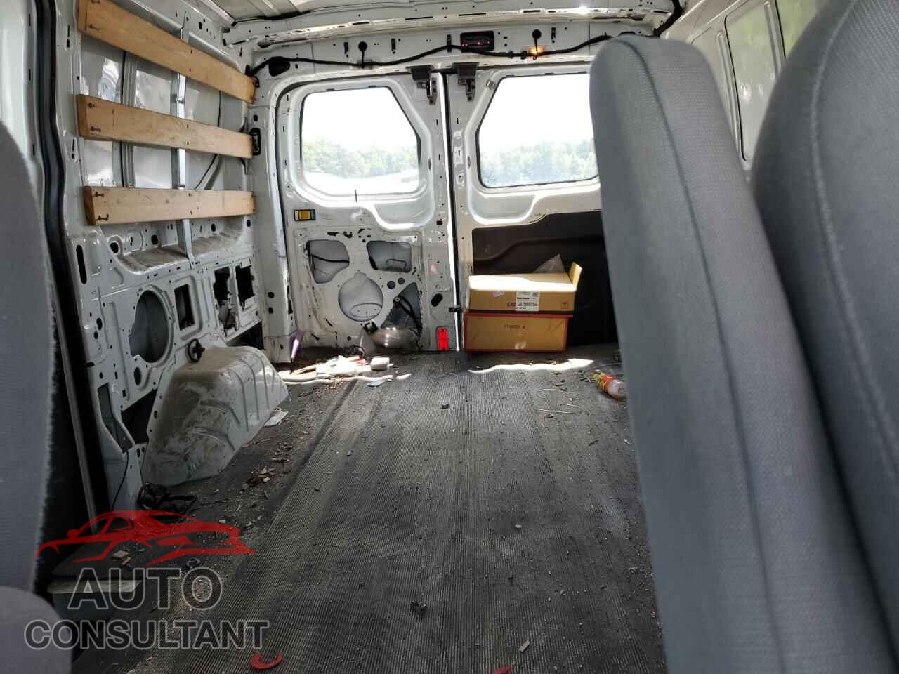 FORD TRANSIT 2015 - 1FTNR1ZM7FKB02805