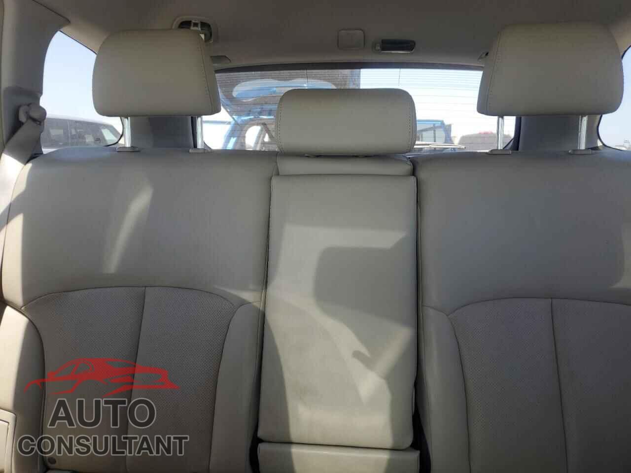 SUBARU OUTBACK 2011 - 4S4BRDLC6B2385532
