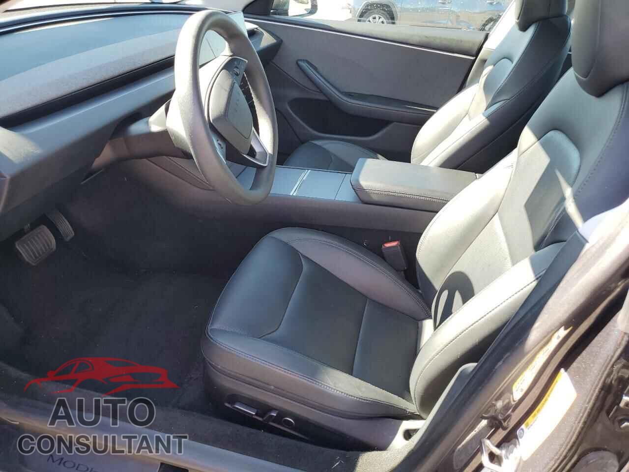 TESLA MODEL 3 2024 - 5YJ3E1EA1RF744114