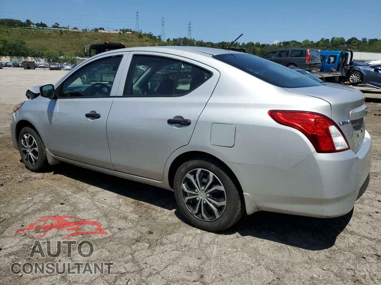 NISSAN VERSA 2017 - 3N1CN7AP3HL882009