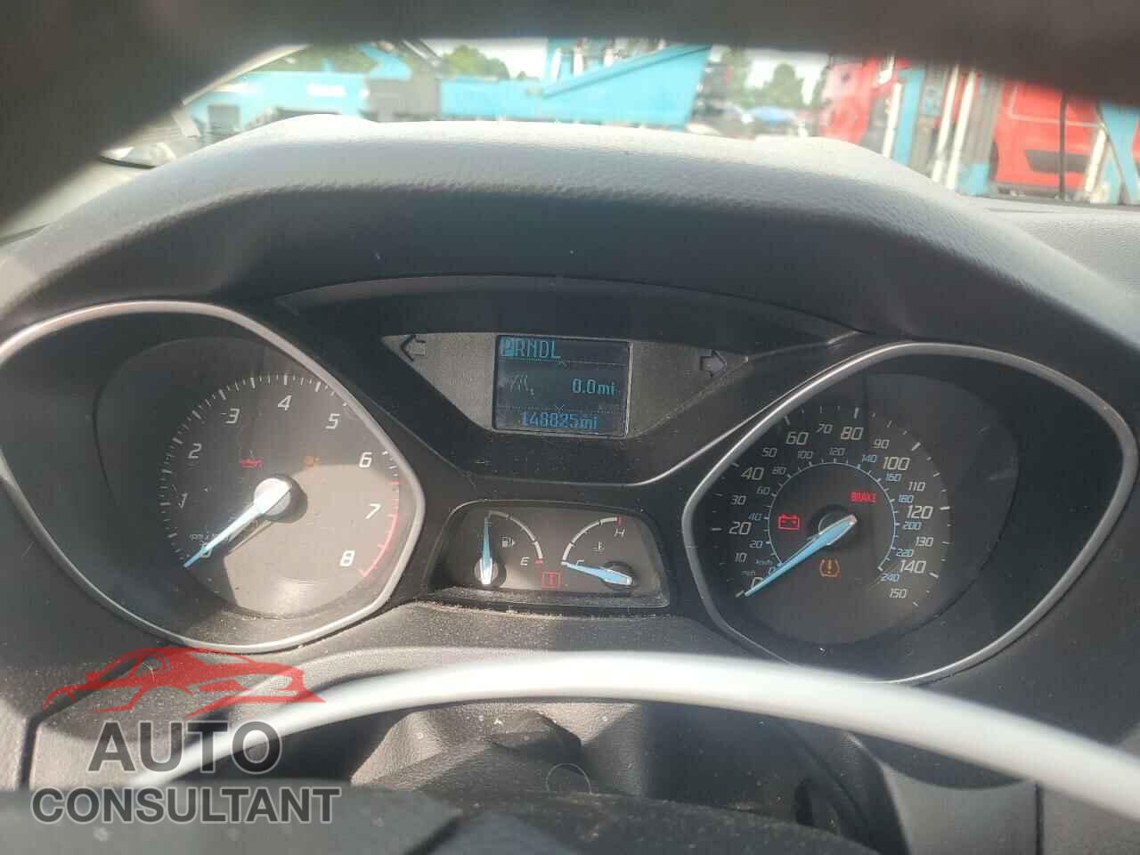 FORD FOCUS 2012 - 1FAHP3F22CL433157