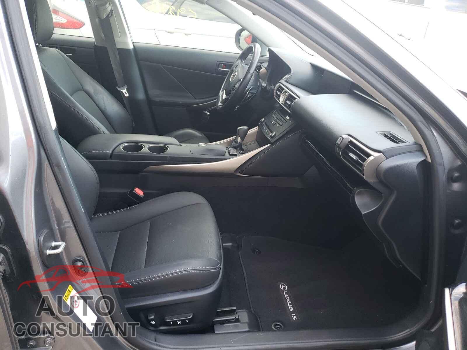 LEXUS IS 2016 - JTHBA1D29G5022985