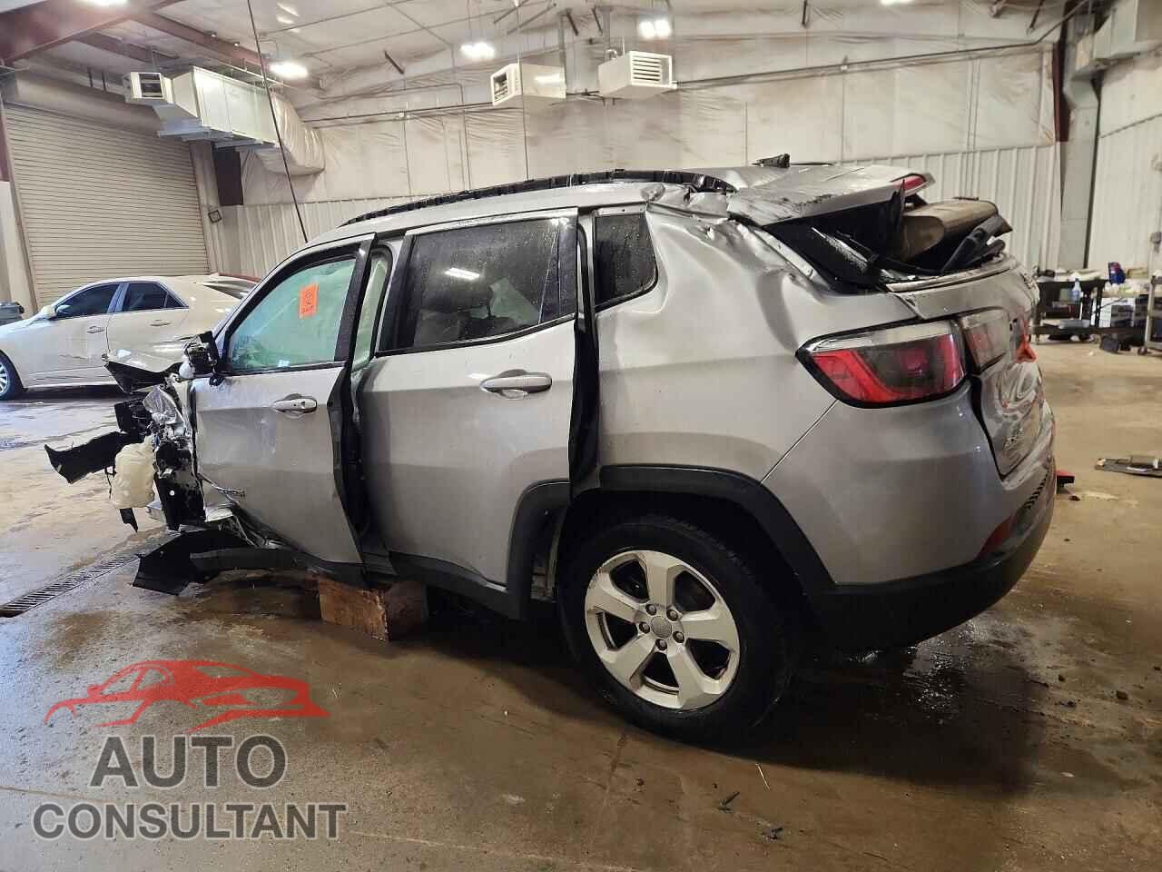 JEEP COMPASS 2018 - 3C4NJDBB0JT239707