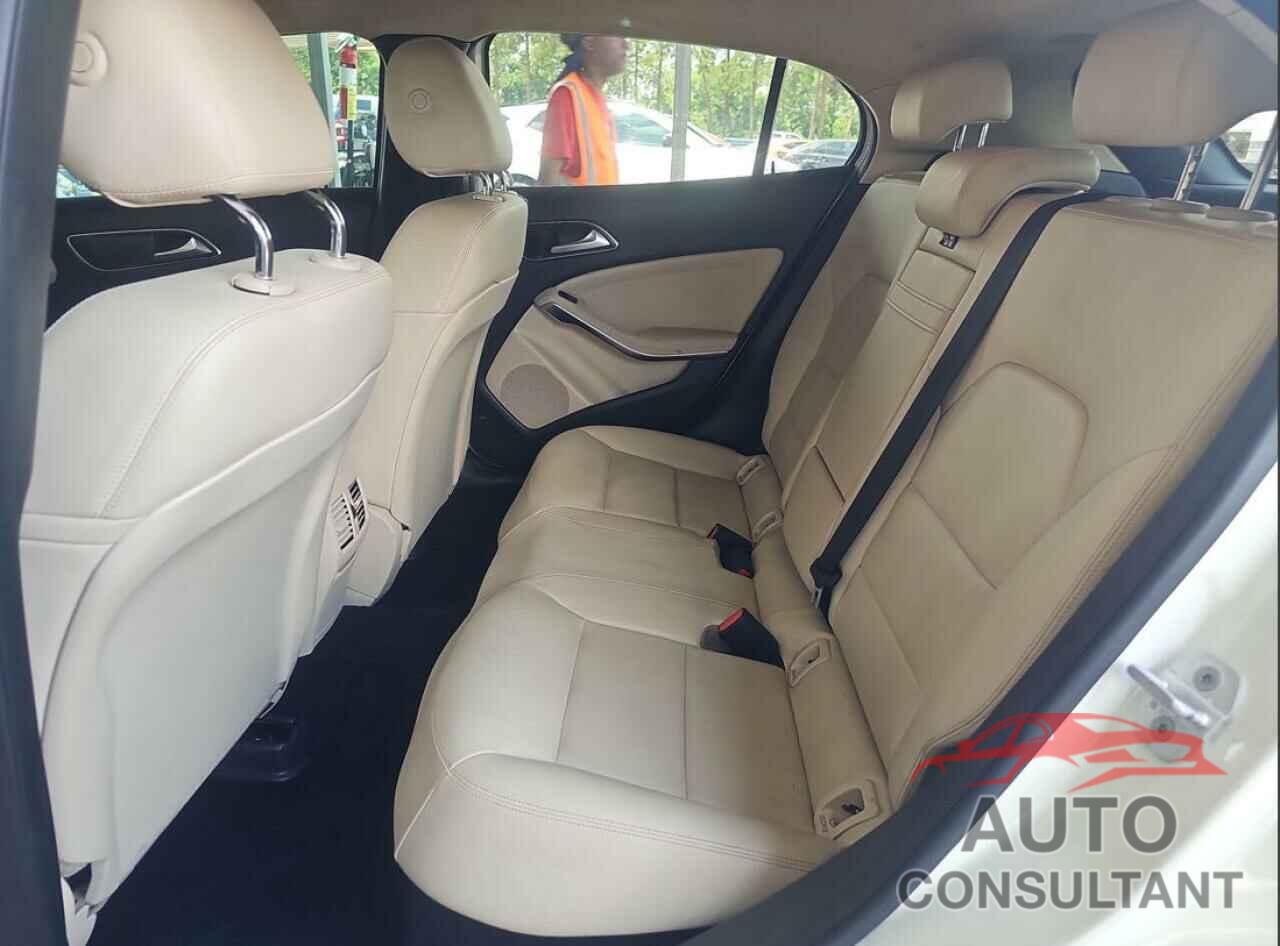 MERCEDES-BENZ GLA-CLASS 2016 - WDCTG4EB1GJ212348