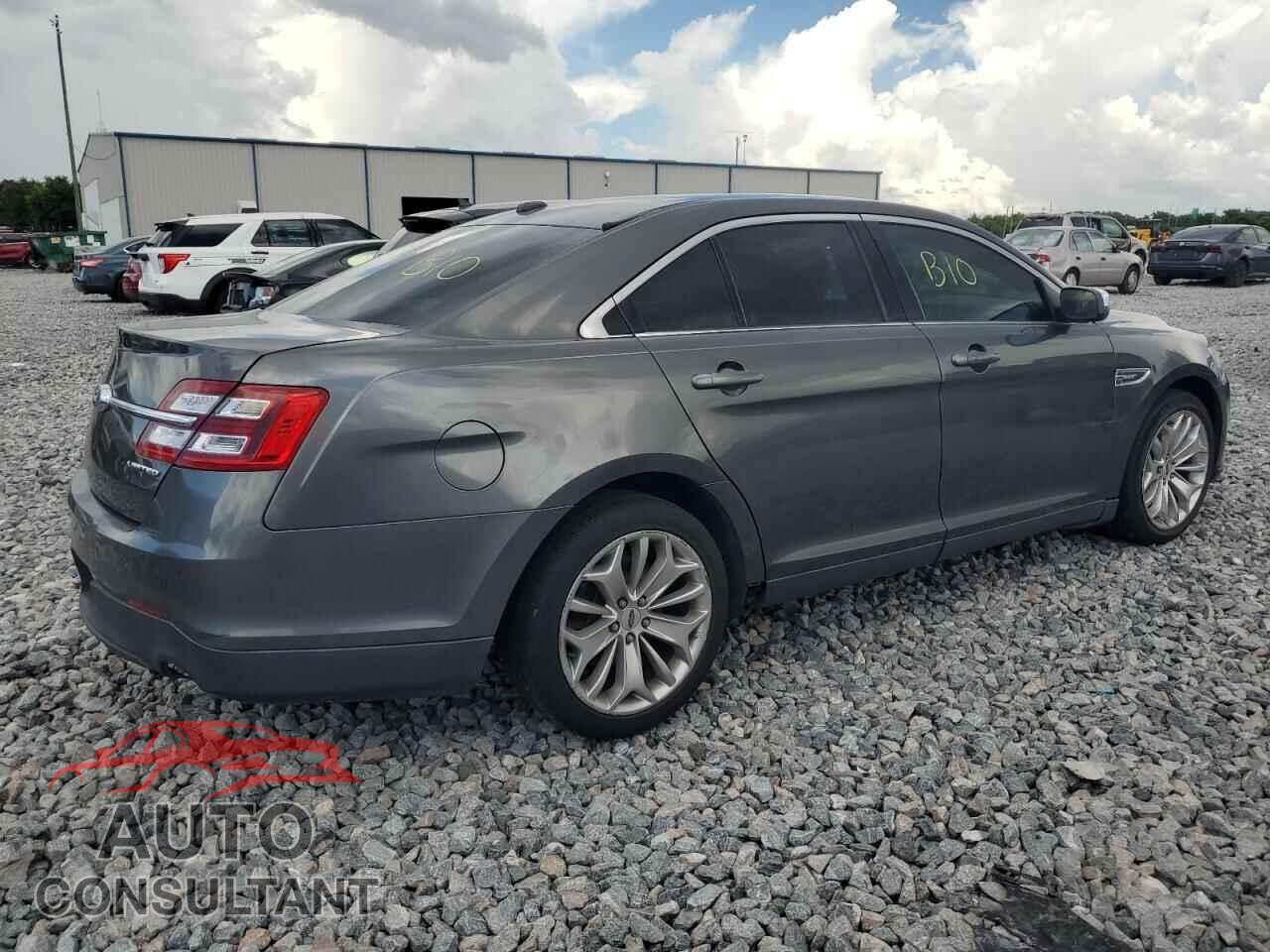 FORD TAURUS 2017 - 1FAHP2F80HG102396