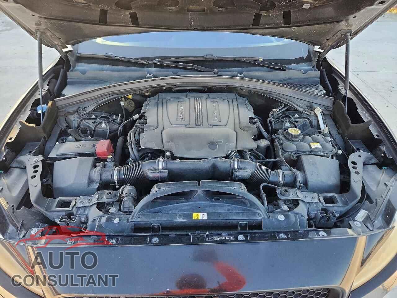 JAGUAR F-PACE 2017 - SADCJ2BV3HA063540