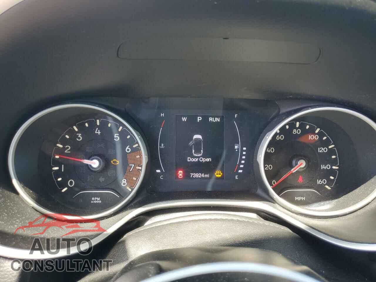 JEEP COMPASS 2018 - 3C4NJCBB2JT438557