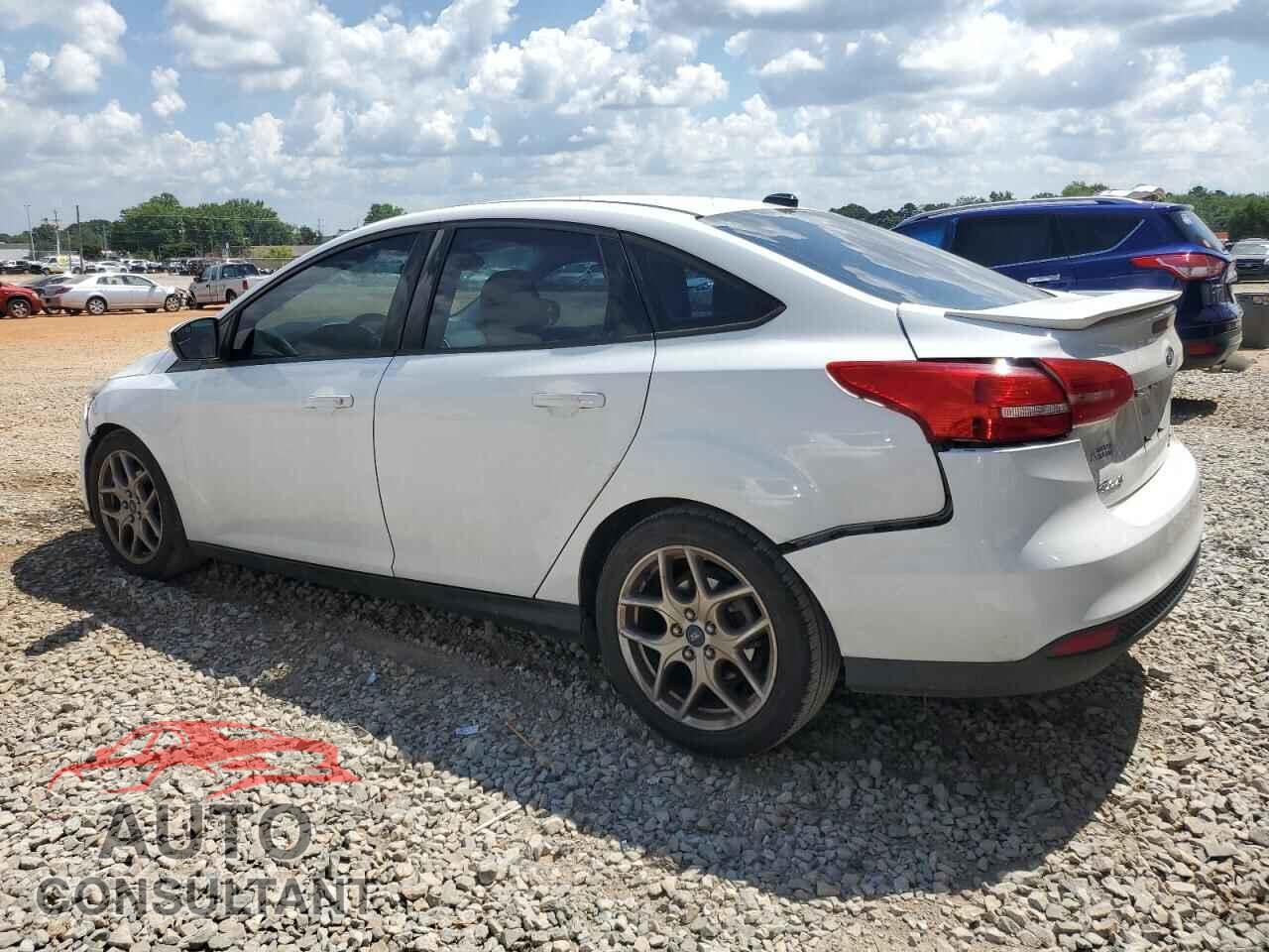 FORD FOCUS 2015 - 1FADP3F20FL224583