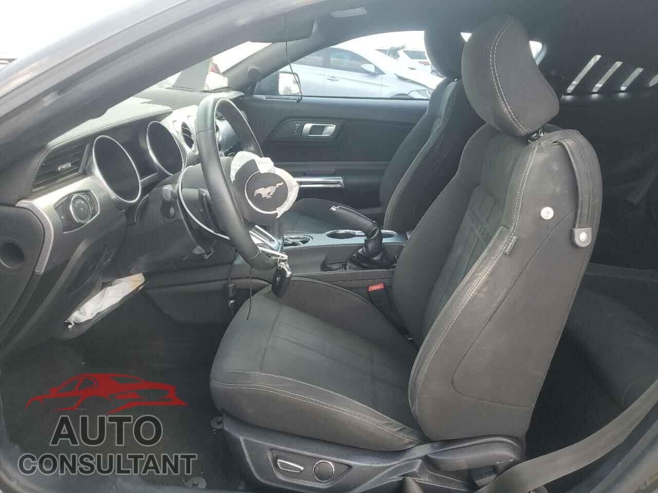 FORD MUSTANG 2018 - 1FA6P8CF3J5117330
