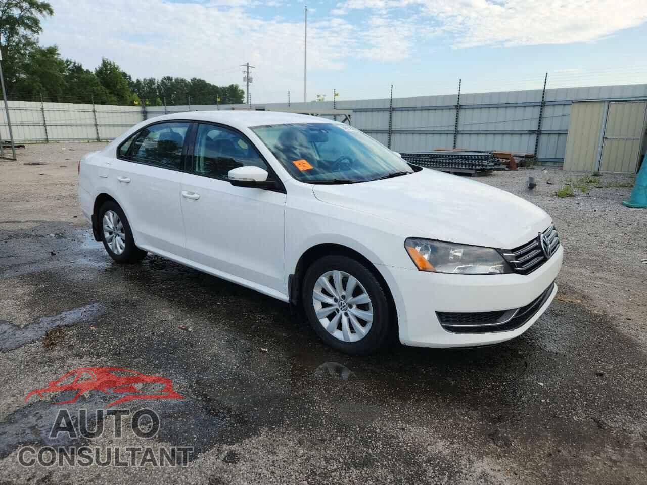 VOLKSWAGEN PASSAT 2013 - 1VWAP7A33DC084916
