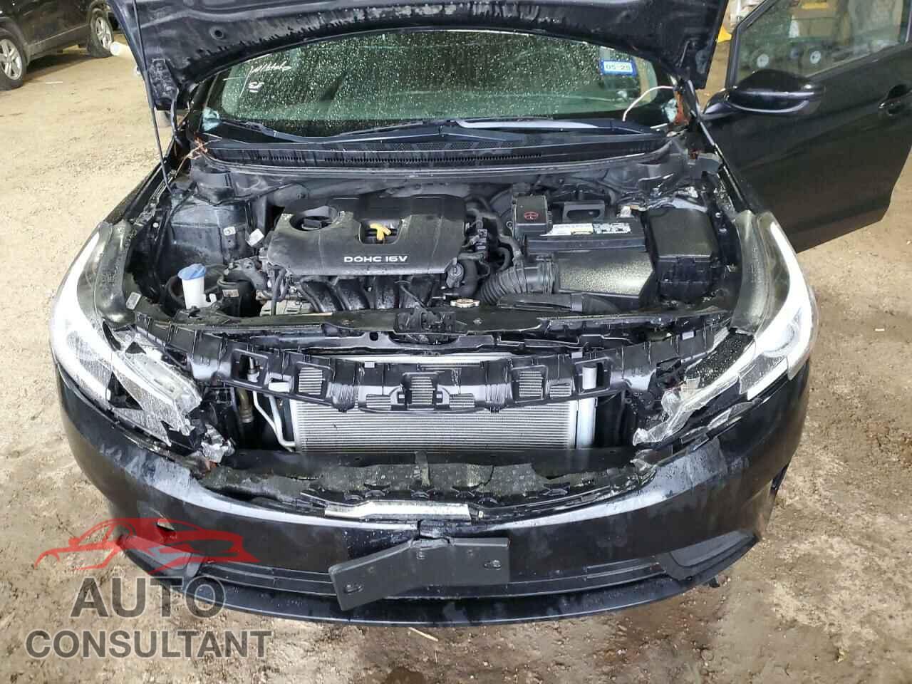 KIA FORTE 2017 - 3KPFK4A76HE063369