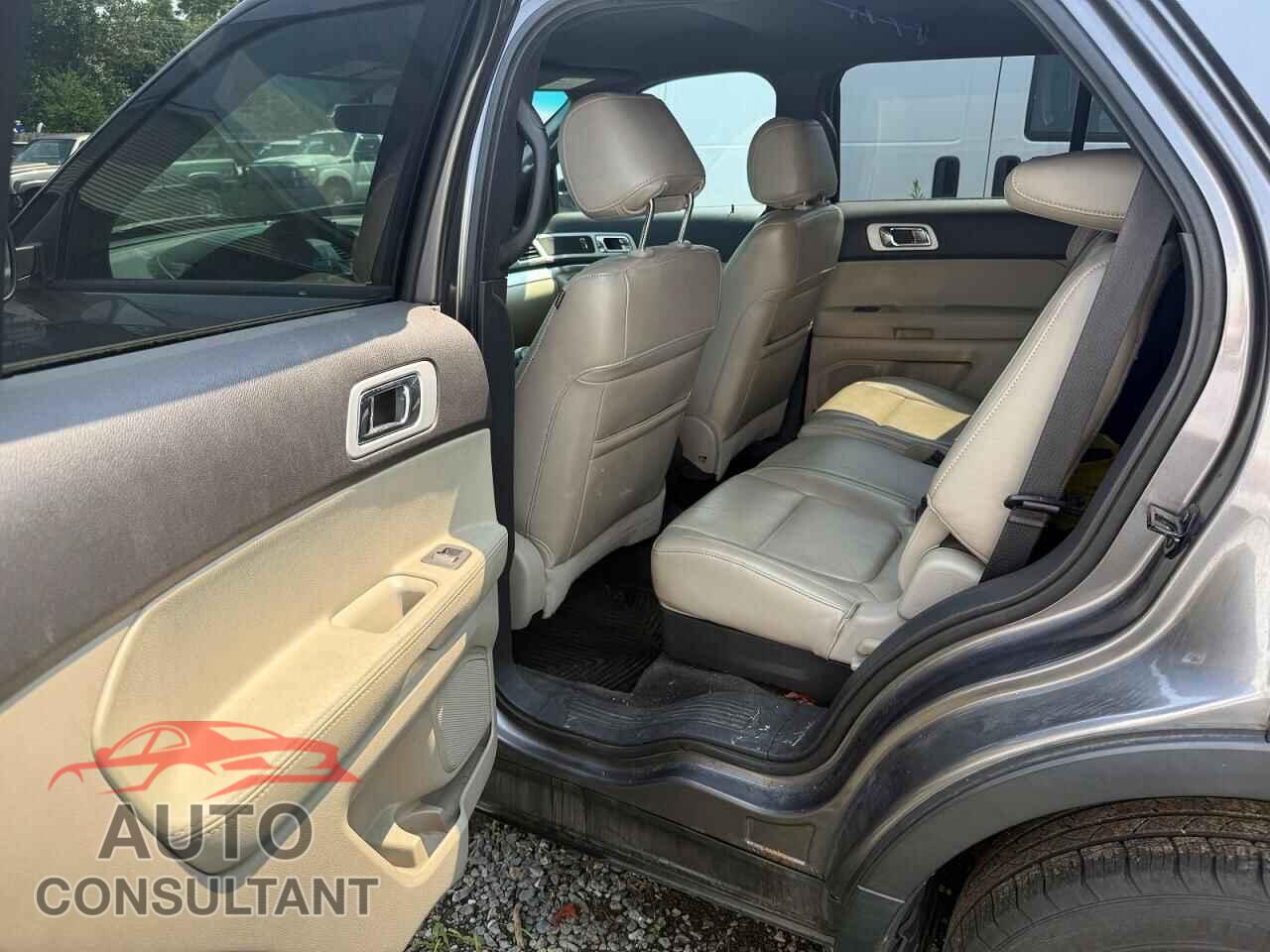 FORD EXPLORER 2011 - 1FMHK8D82BGA24057