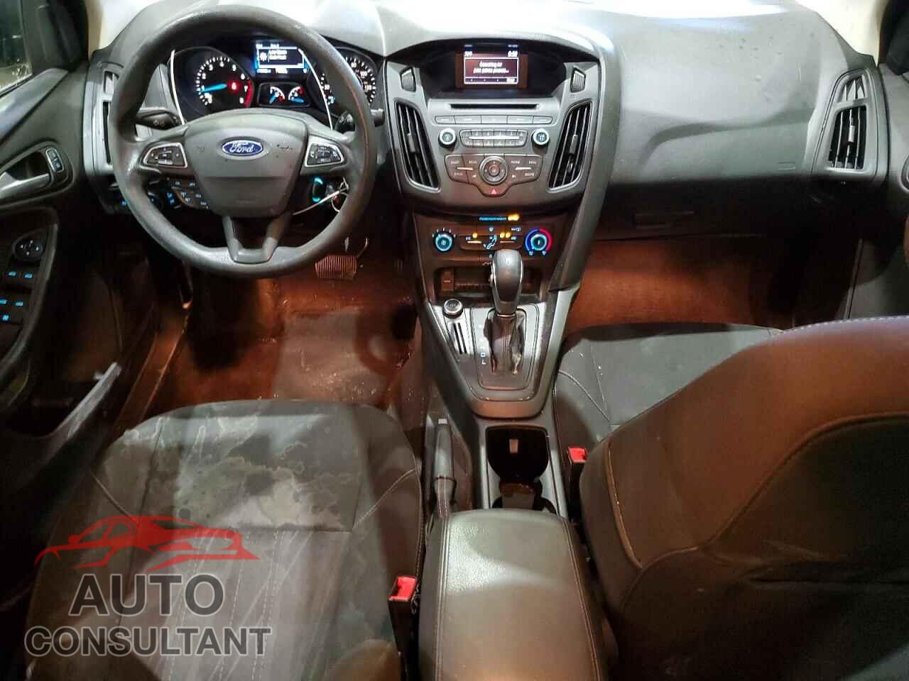 FORD FOCUS 2017 - 1FADP3F2XHL320112
