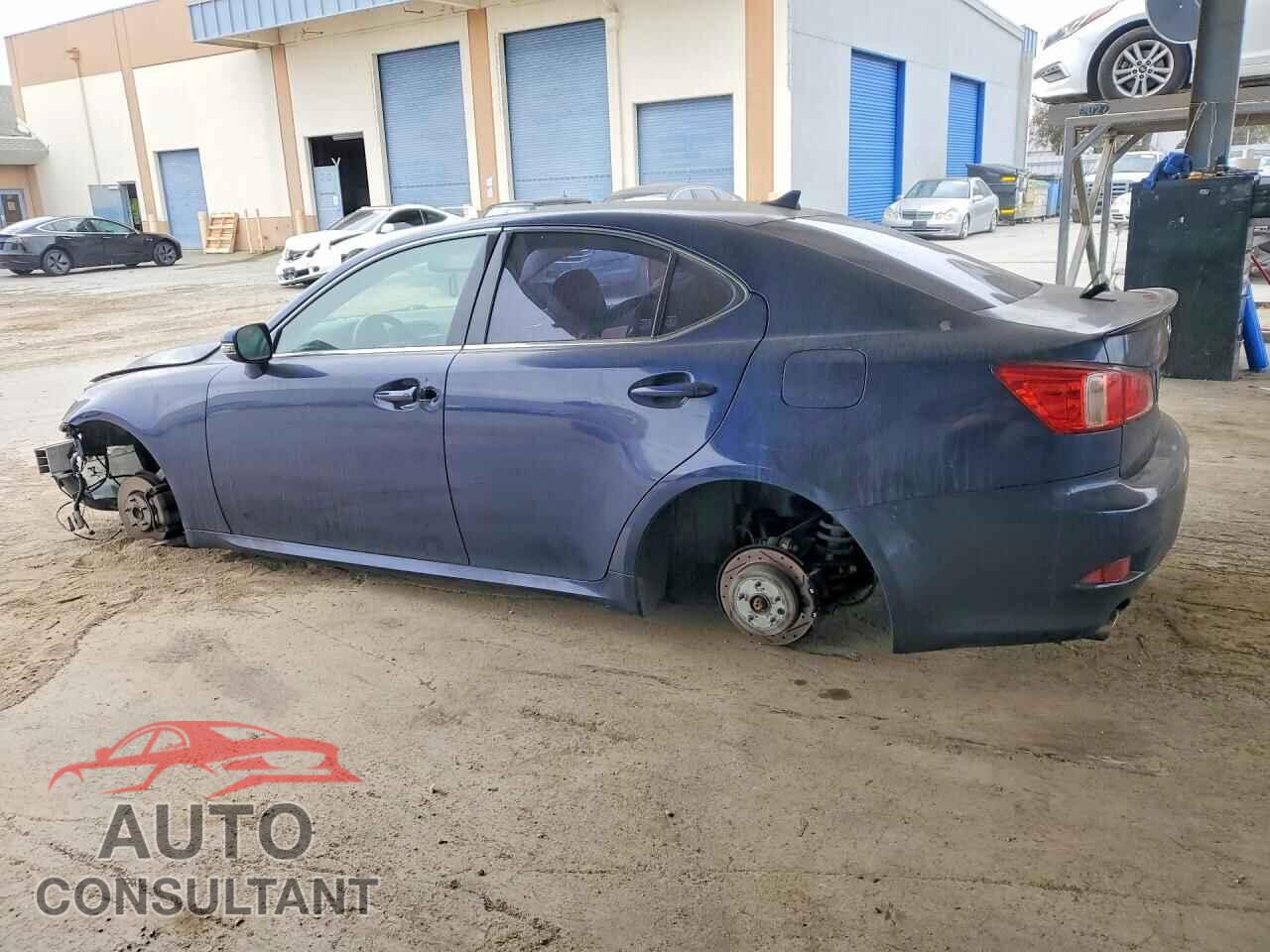 LEXUS IS 2012 - JTHBF5C21C5174943