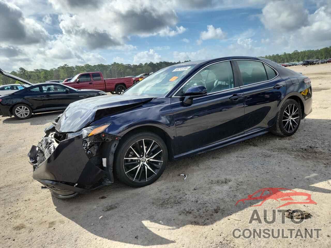 TOYOTA CAMRY 2021 - 4T1G11AK8MU468652