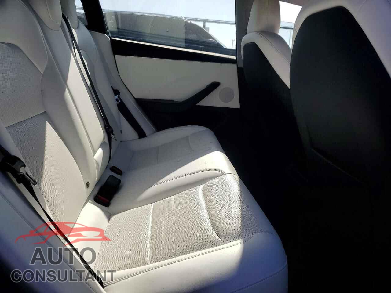 TESLA MODEL 3 2024 - 5YJ3E1EA9RF862783