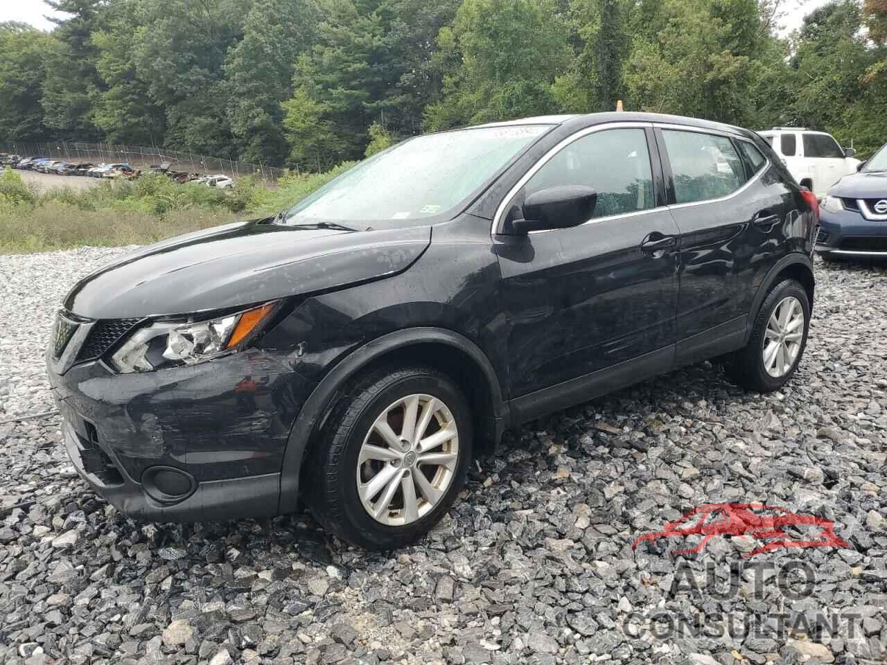 NISSAN ROGUE 2018 - JN1BJ1CR9JW252661