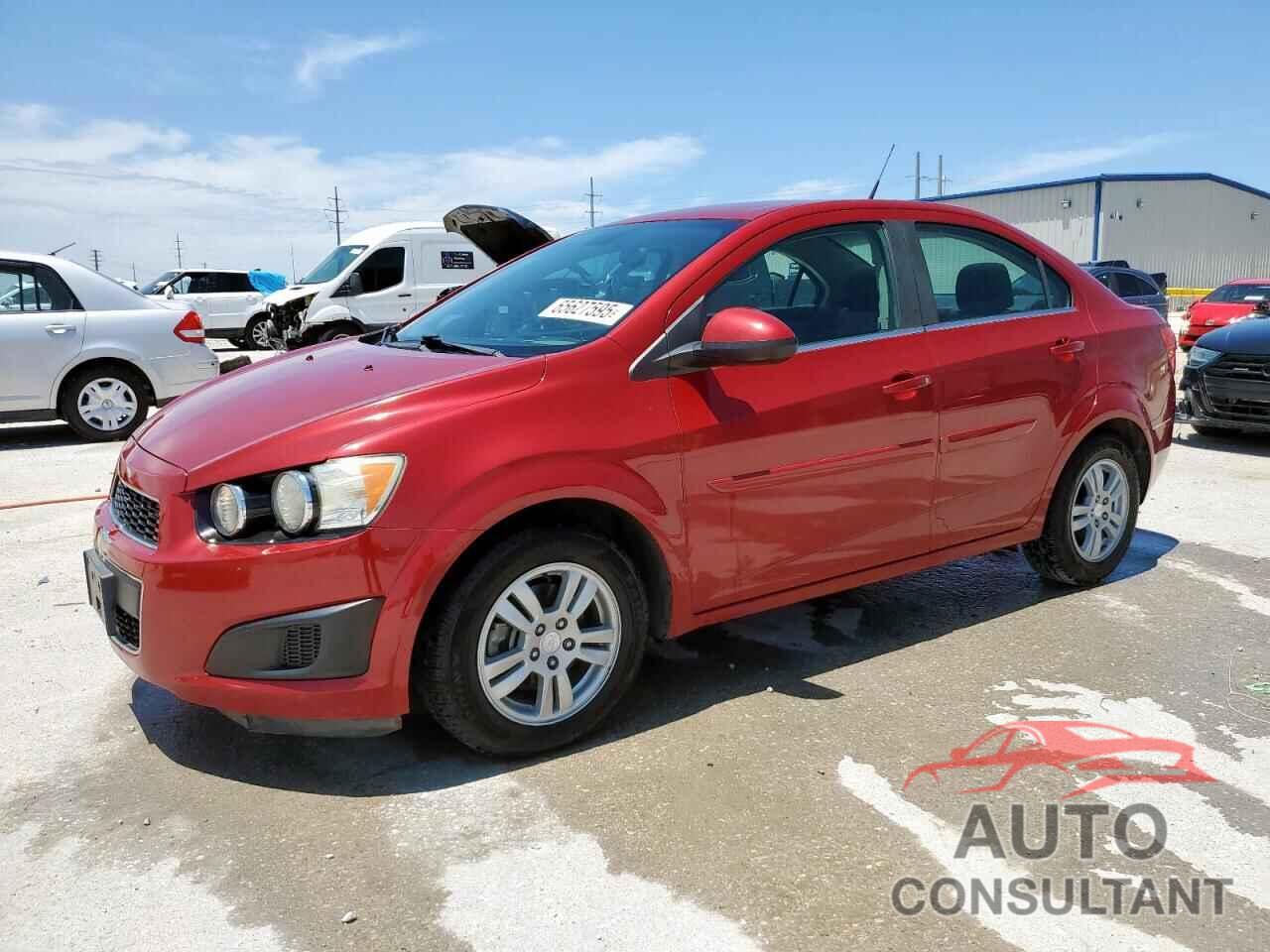 CHEVROLET SONIC 2013 - 1G1JC5SBXD4231518
