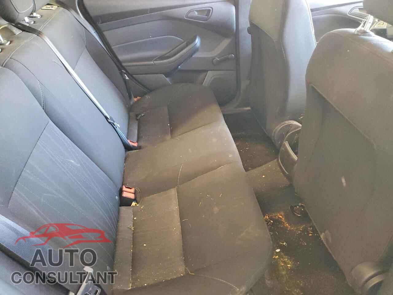 FORD FOCUS 2017 - 1FADP3E22HL256116