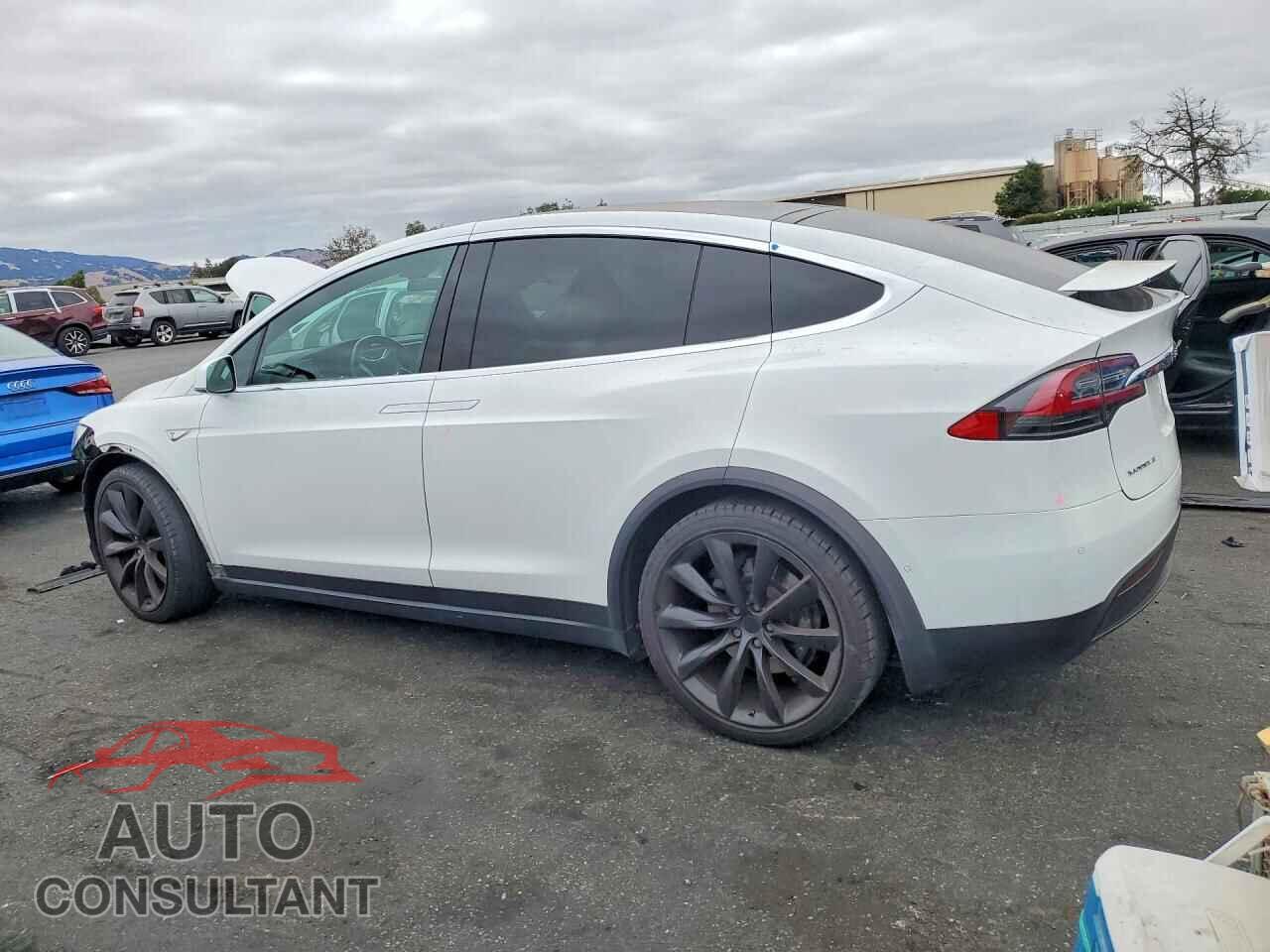 TESLA MODEL X 2016 - 5YJXCBE24GF021473