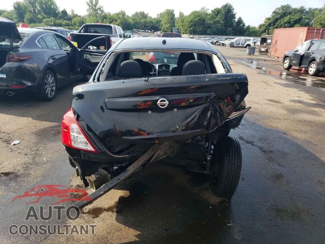 NISSAN VERSA 2017 - 3N1CN7AP3HL889882