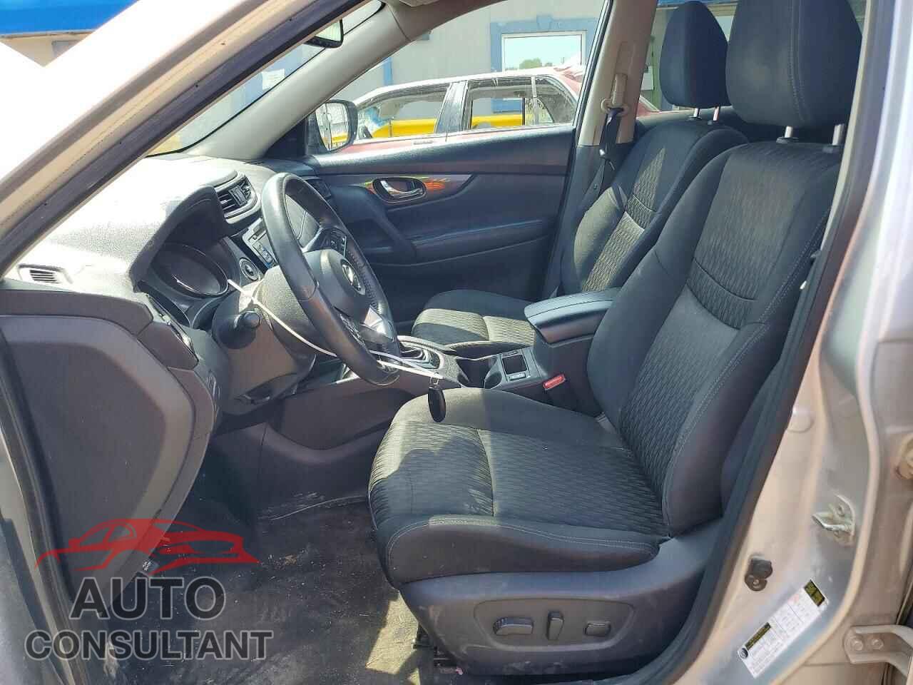 NISSAN ROGUE 2017 - KNMAT2MV7HP606024