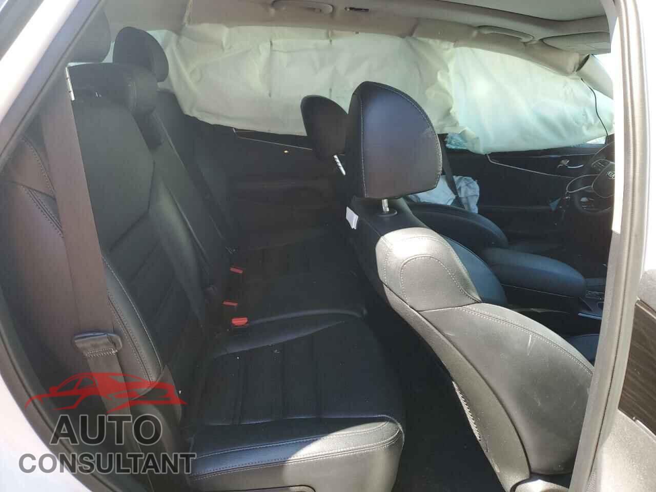 KIA SORENTO 2019 - 5XYPHDA52KG524384