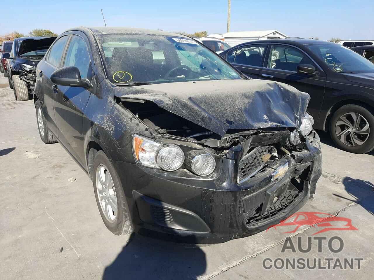 CHEVROLET SONIC 2016 - 1G1JC5SH8G4185650
