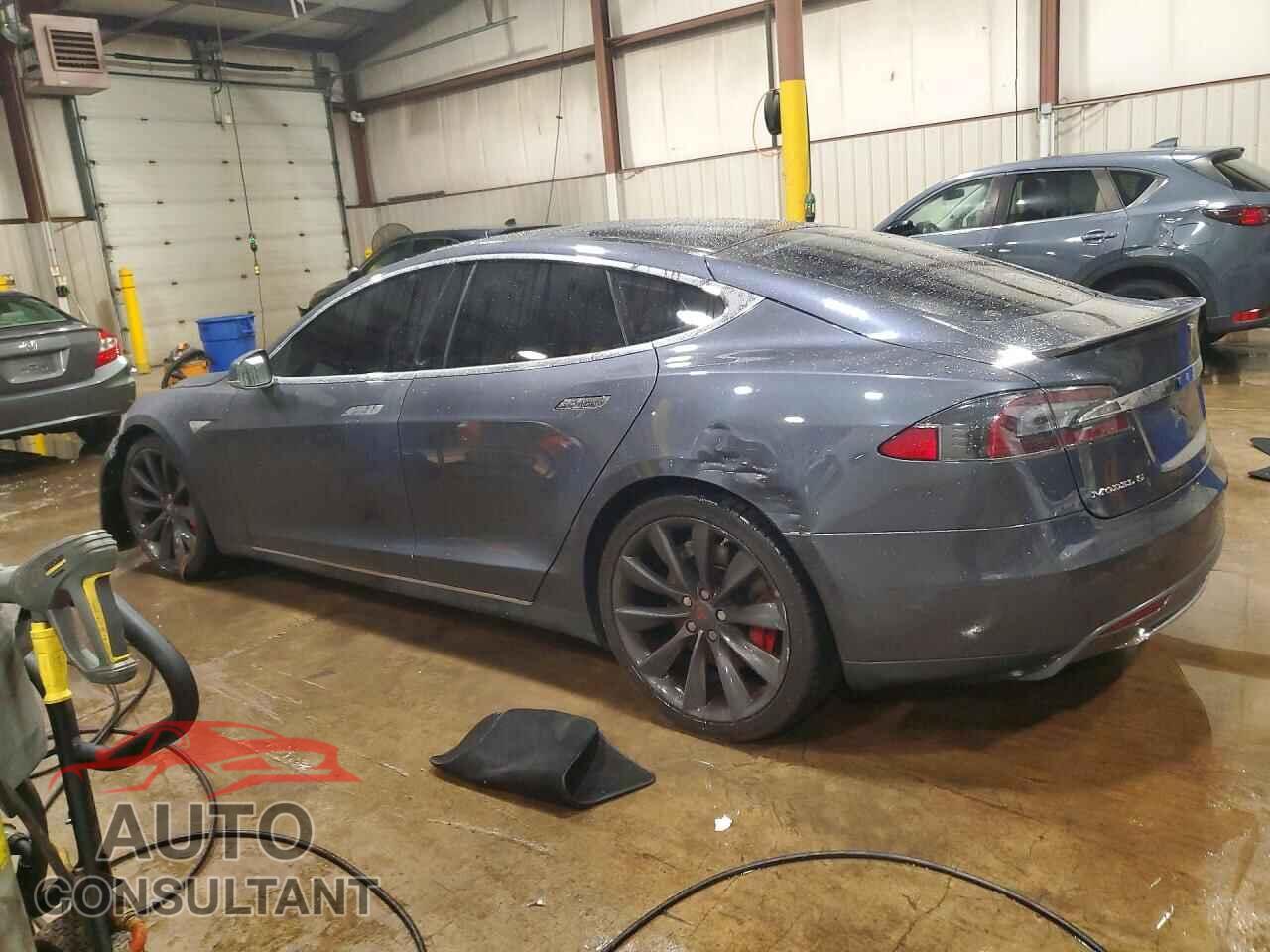 TESLA MODEL S 2014 - 5YJSA1H25EFP63142