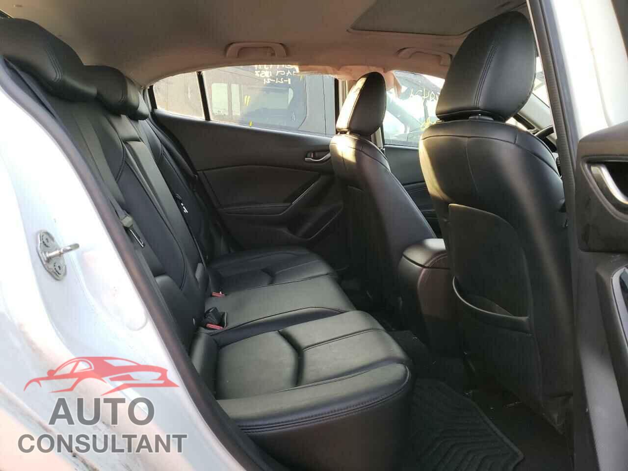 MAZDA 3 2017 - JM1BN1L36H1116363