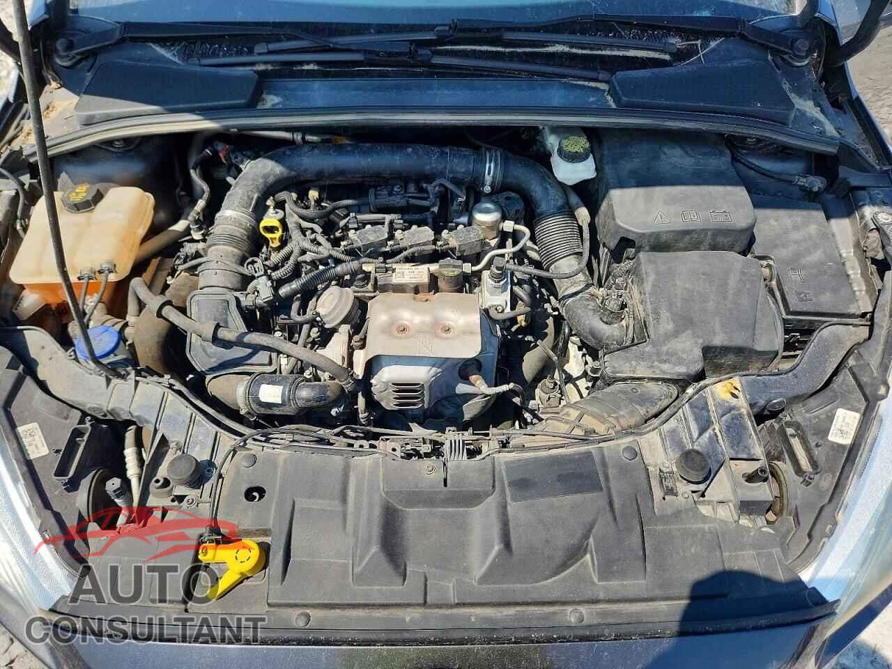 FORD FOCUS 2018 - 1FADP3FE4JL230020