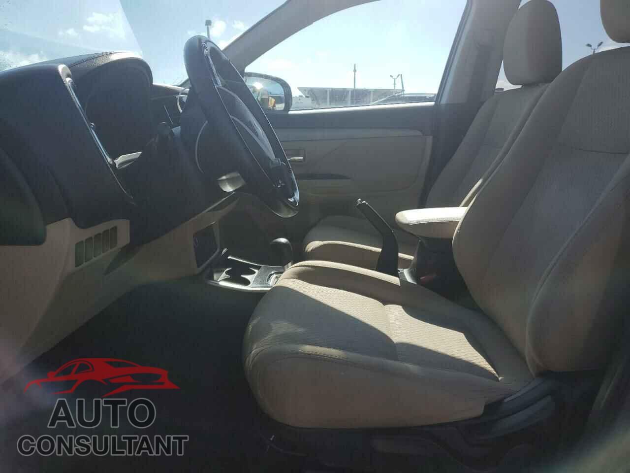 MITSUBISHI OUTLANDER 2017 - JA4AD3A33HZ016035