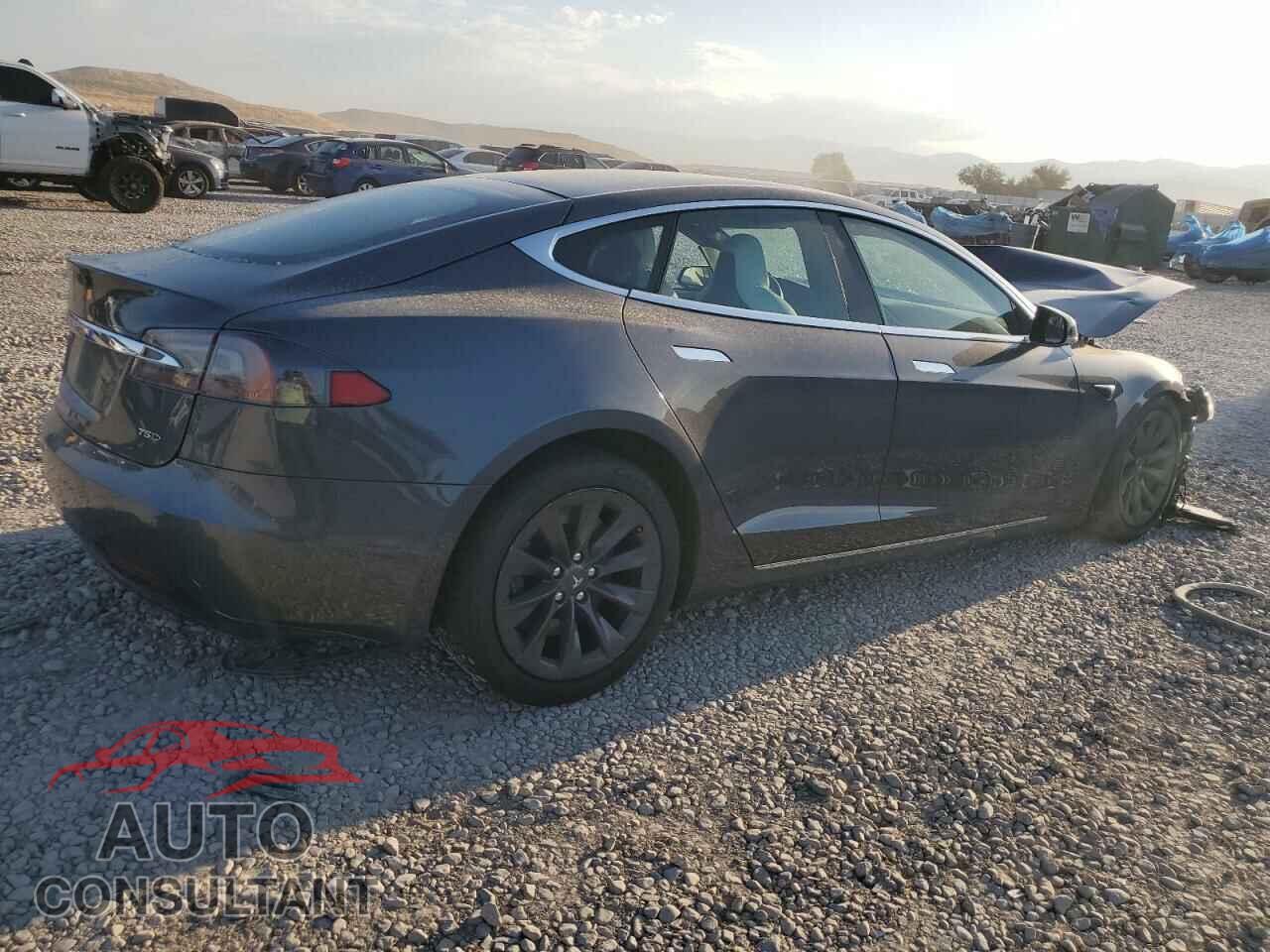 TESLA MODEL S 2018 - 5YJSA1E29JF245095