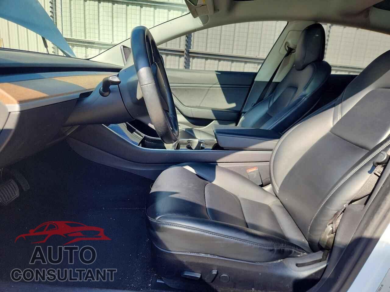 TESLA MODEL 3 2019 - 5YJ3E1EA5KF347303