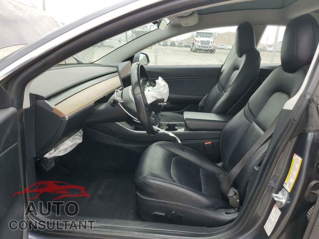 TESLA MODEL 3 2018 - 5YJ3E1EA9JF003293
