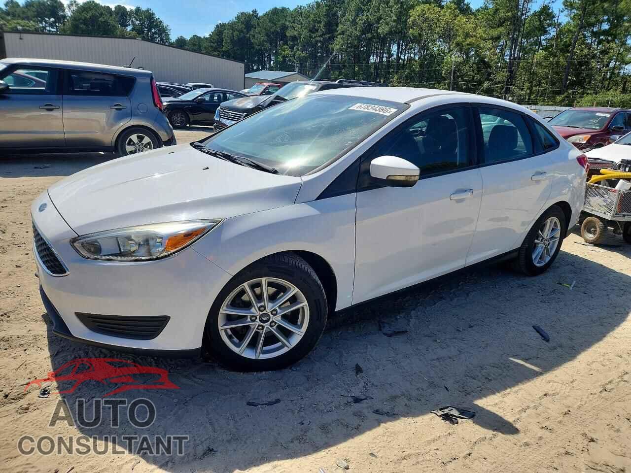 FORD FOCUS 2015 - 1FADP3F27FL317567