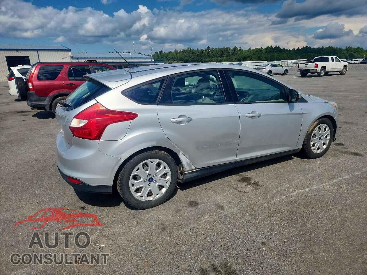 FORD FOCUS 2012 - 1FAHP3K22CL149324