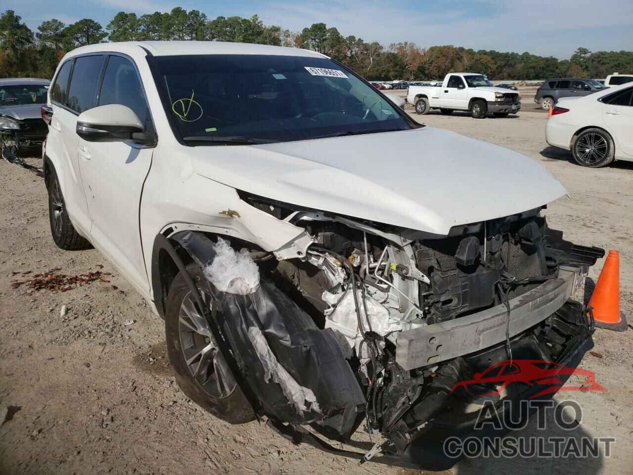 TOYOTA HIGHLANDER 2018 - 5TDZZRFH2JS239594