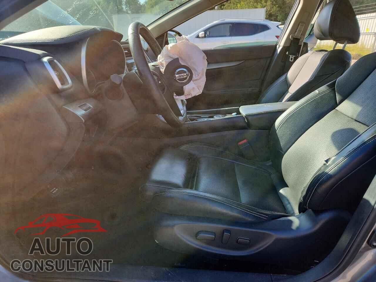 NISSAN MAXIMA 2017 - 1N4AA6AP5HC370764