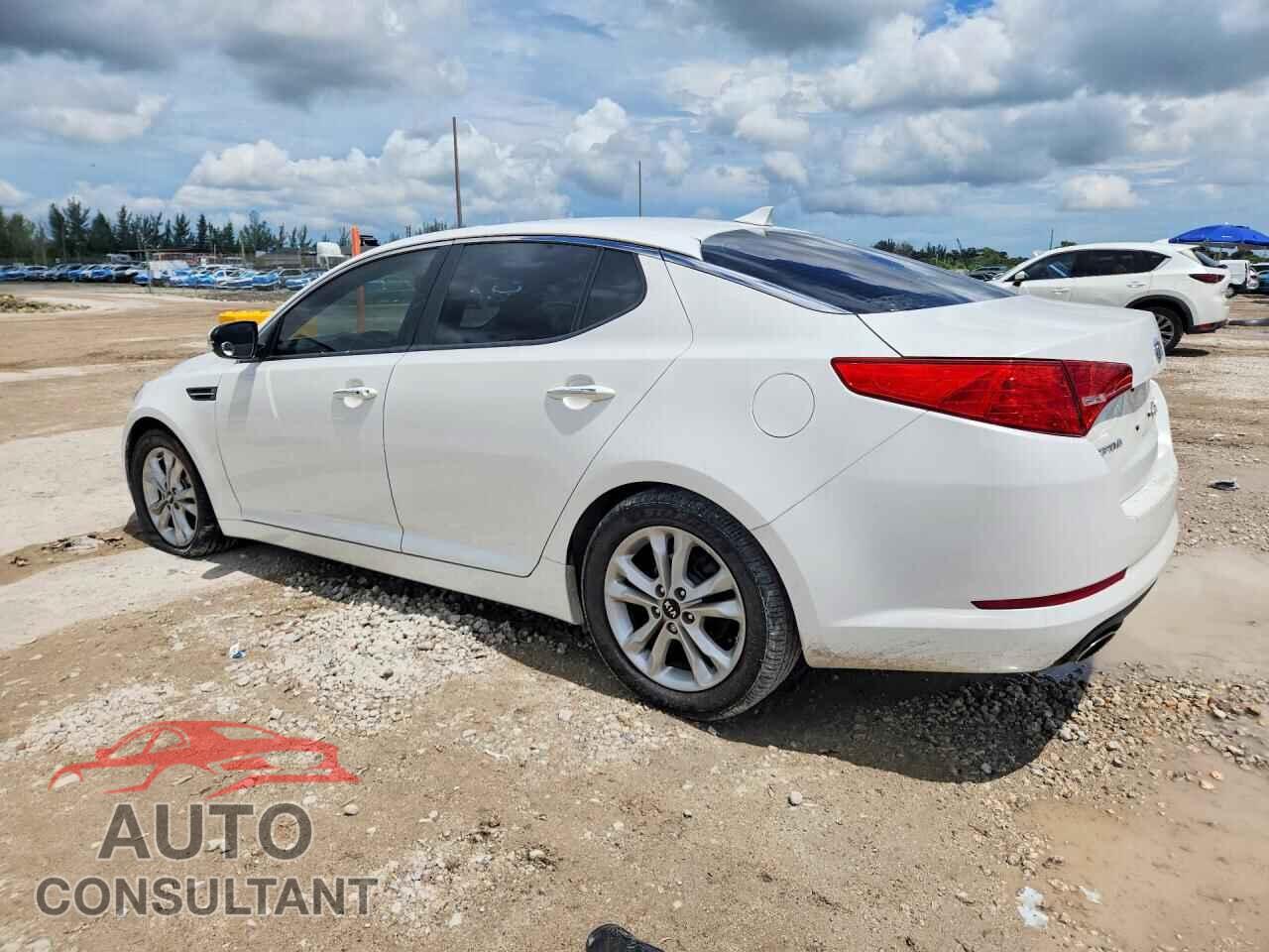KIA OPTIMA 2011 - KNAGN4A63B5142131