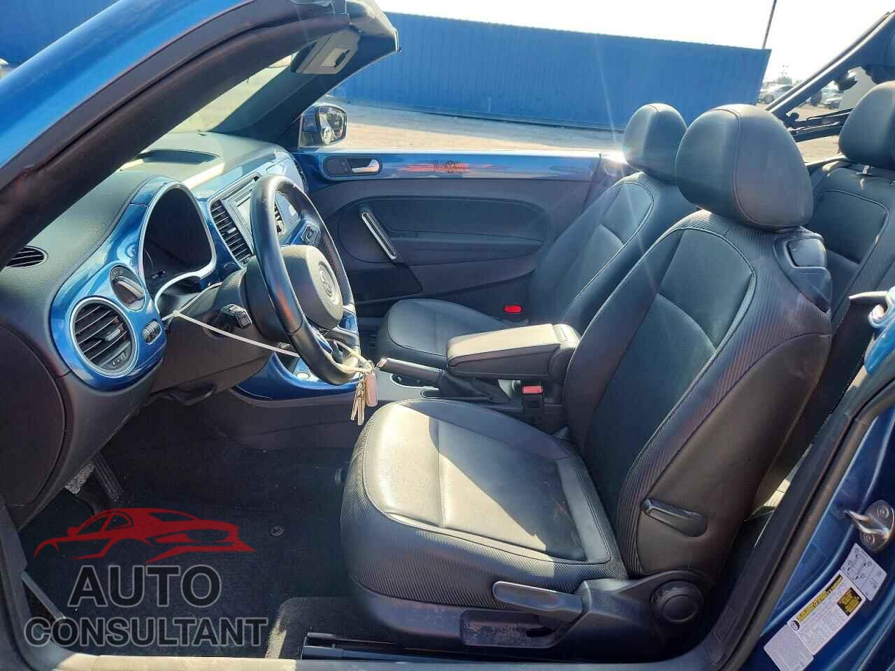 VOLKSWAGEN BEETLE 2017 - 3VW517AT9HM805067