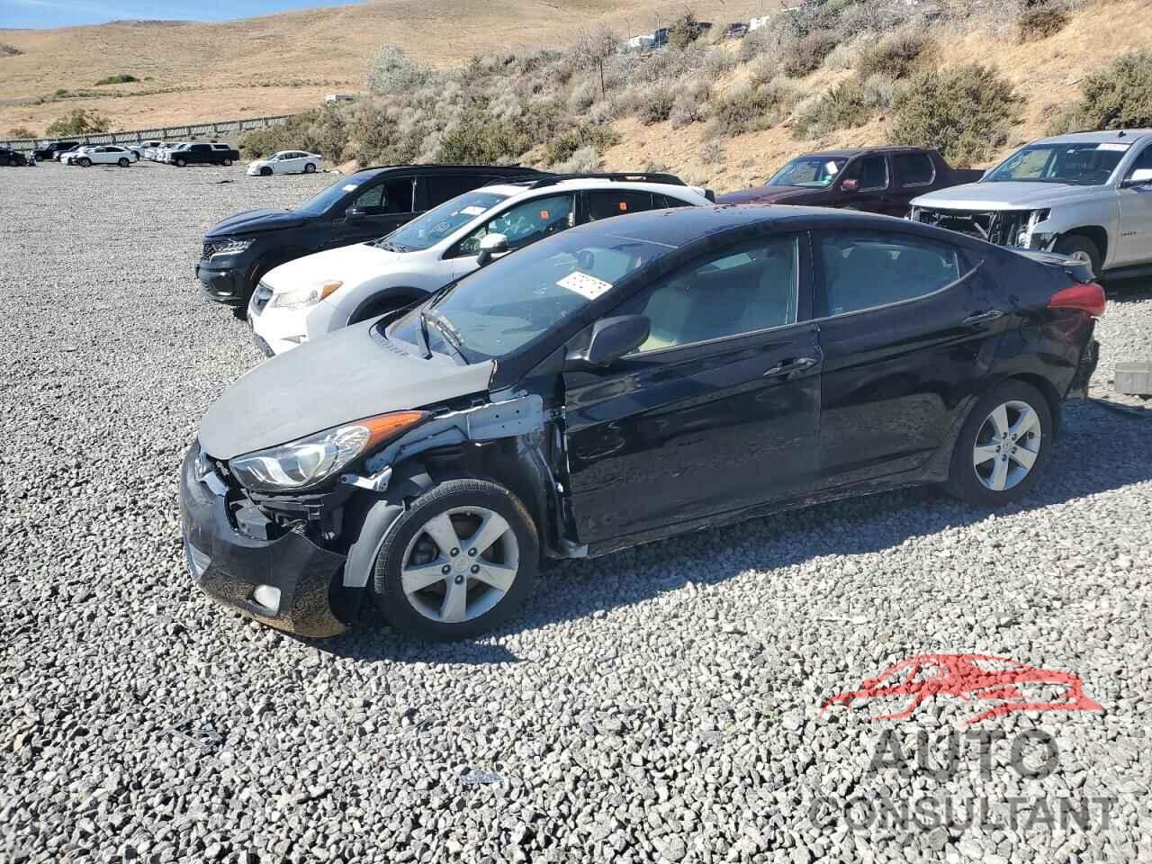 HYUNDAI ELANTRA 2013 - KMHDH4AE8DU847810