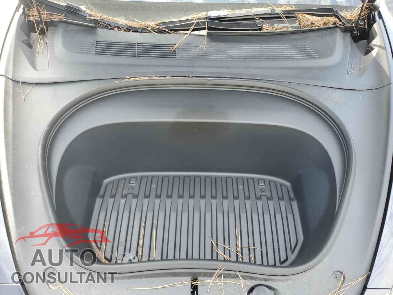 TESLA MODEL 3 2024 - 5YJ3E1ETXRF841622