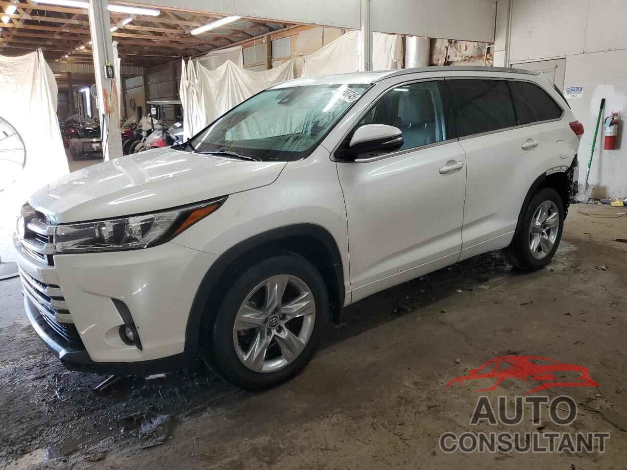 TOYOTA HIGHLANDER 2019 - 5TDDZRFH2KS960252