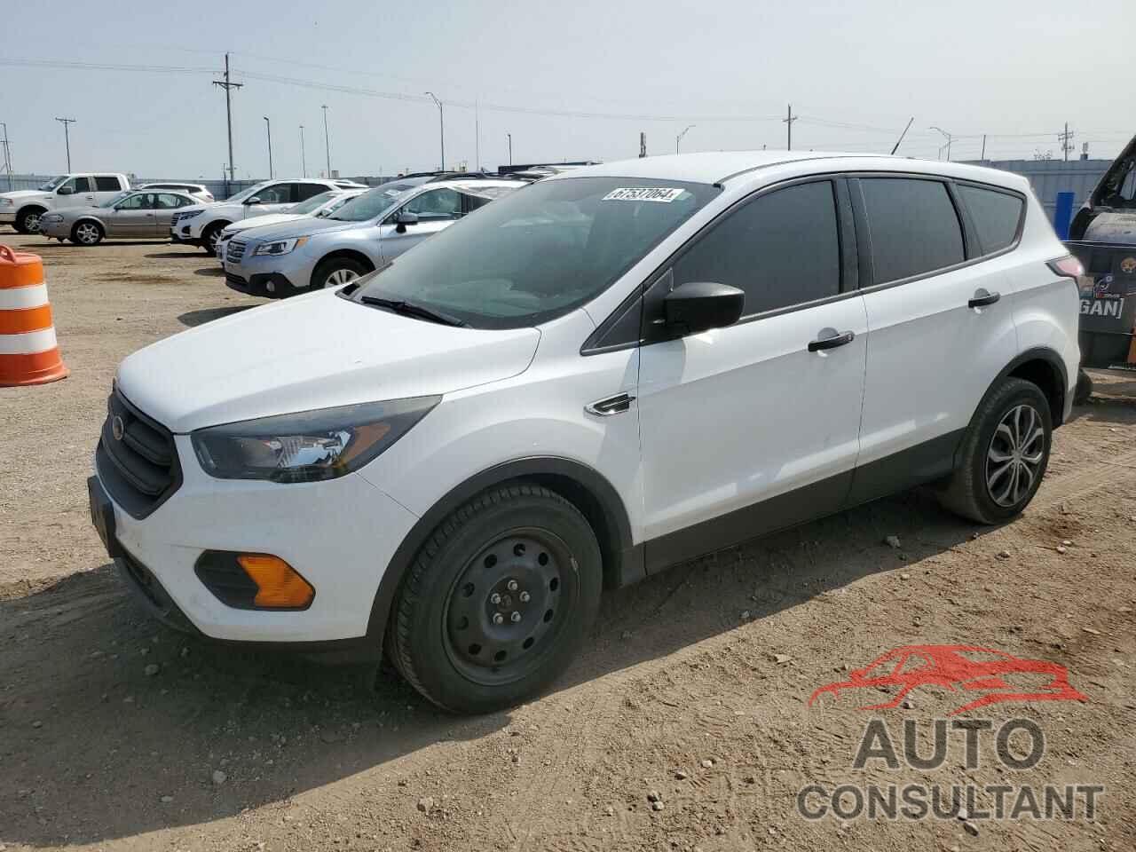FORD ESCAPE 2018 - 1FMCU0F7XJUC06969