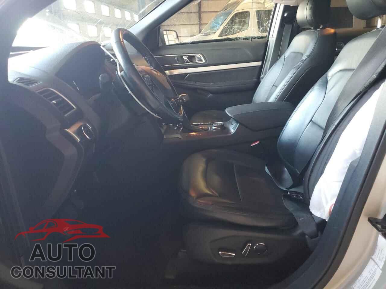 FORD EXPLORER 2017 - 1FM5K8D82HGD27058