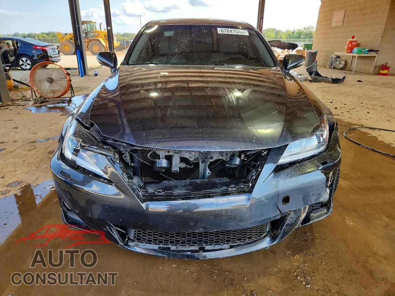LEXUS IS 2011 - JTHBE5C21B5025434