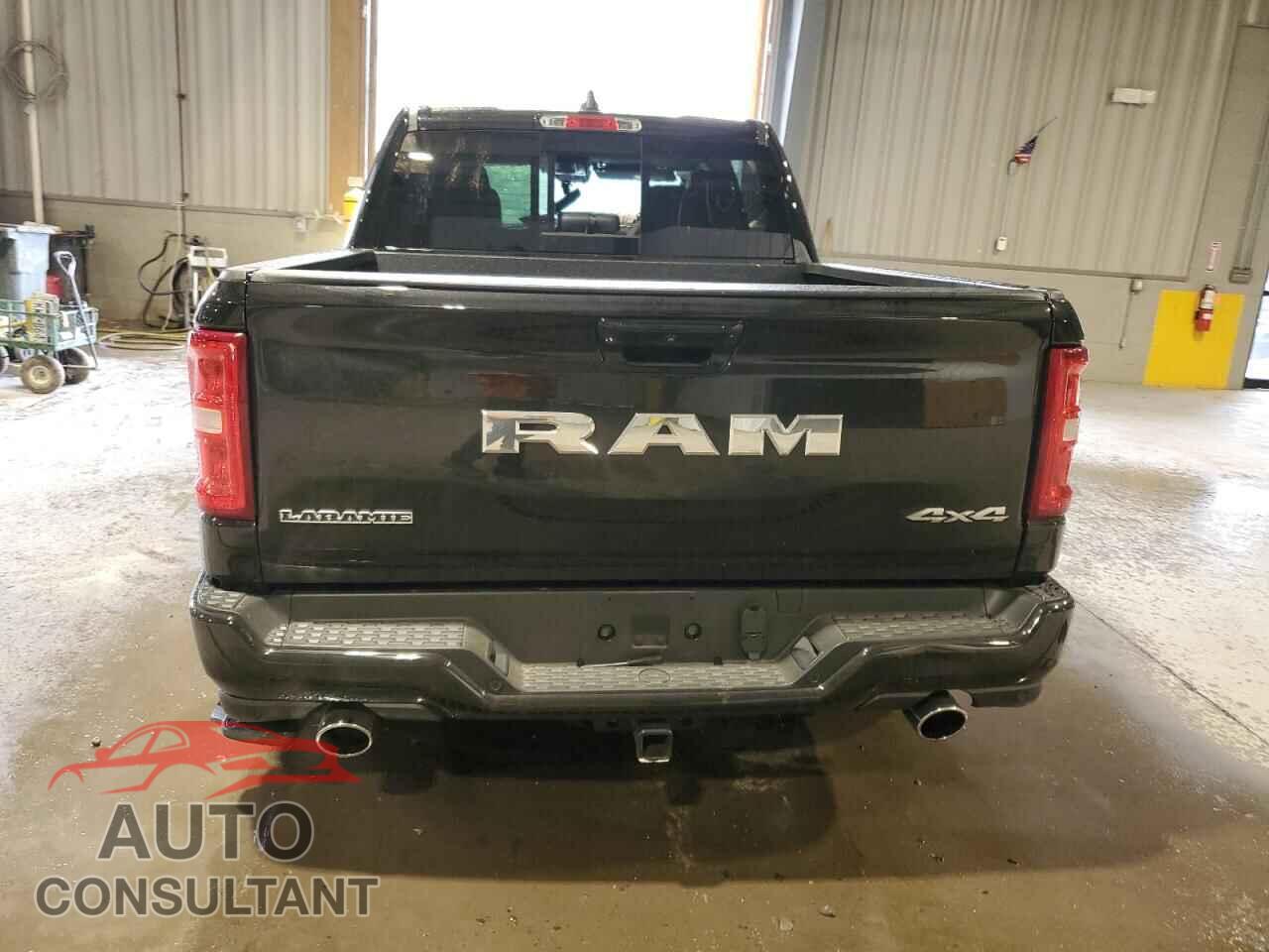 RAM 1500 2025 - 1C6SRFJP7SN749033